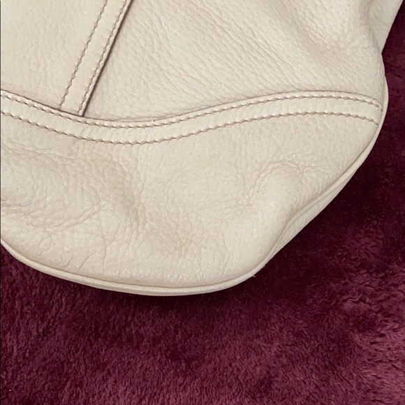 Authentic Prada leather bag - Picture 3 of 8